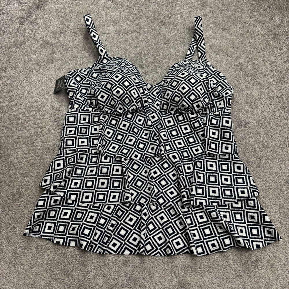 Swim Solutions Triple Tier Tankini Top Plus 22 Navy White Geometric Bust Support